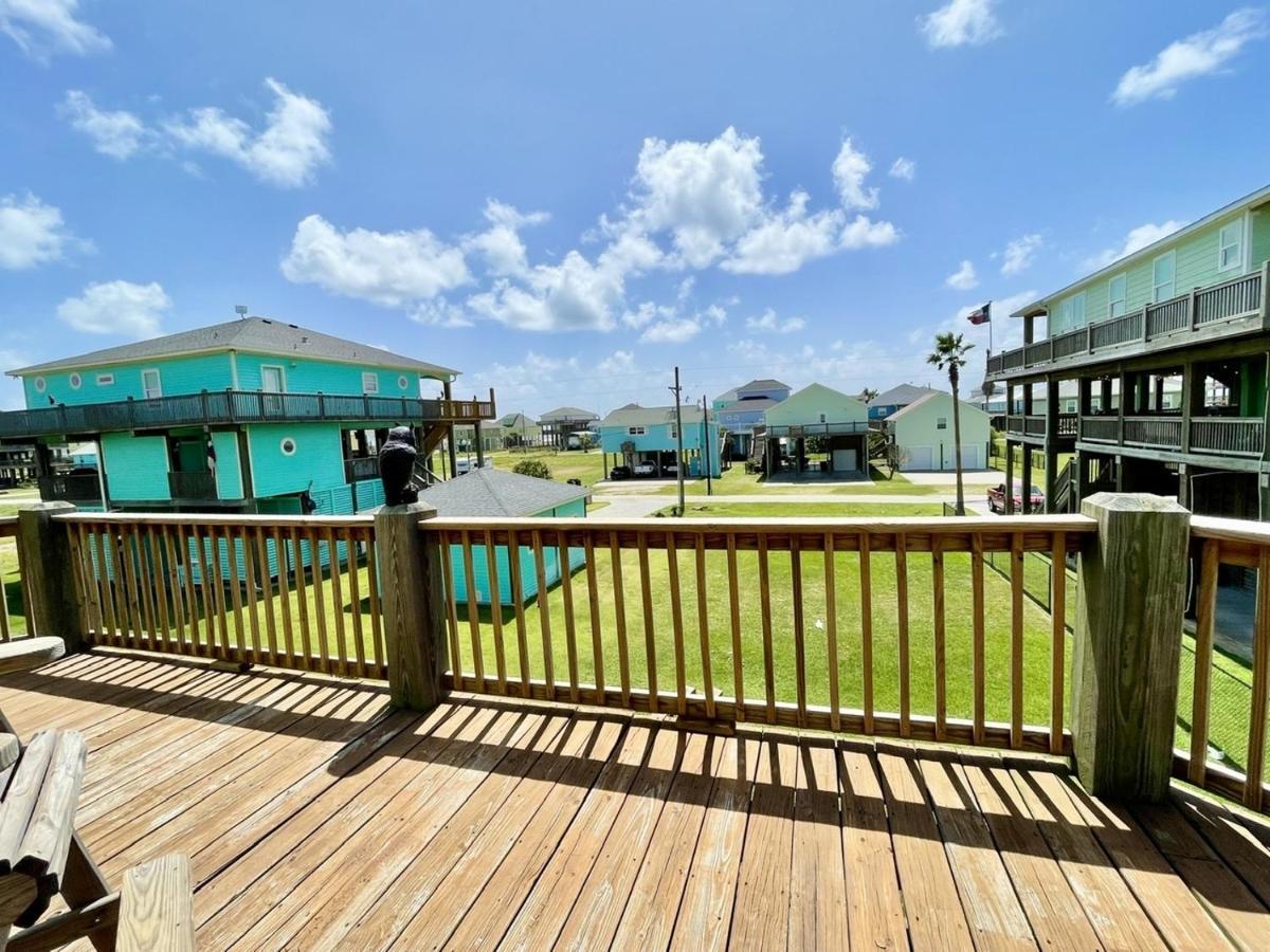 Mermaid Mansion Home Crystal Beach Exterior photo